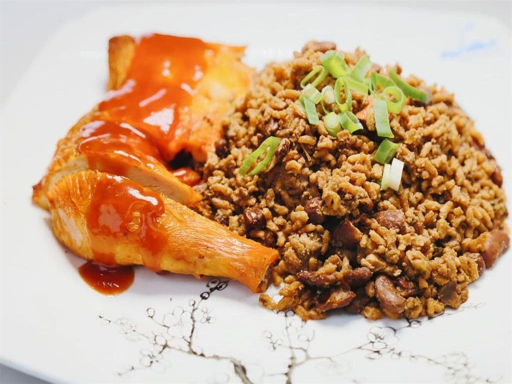 133.BBQ Chicken w/ Peas & Rice
