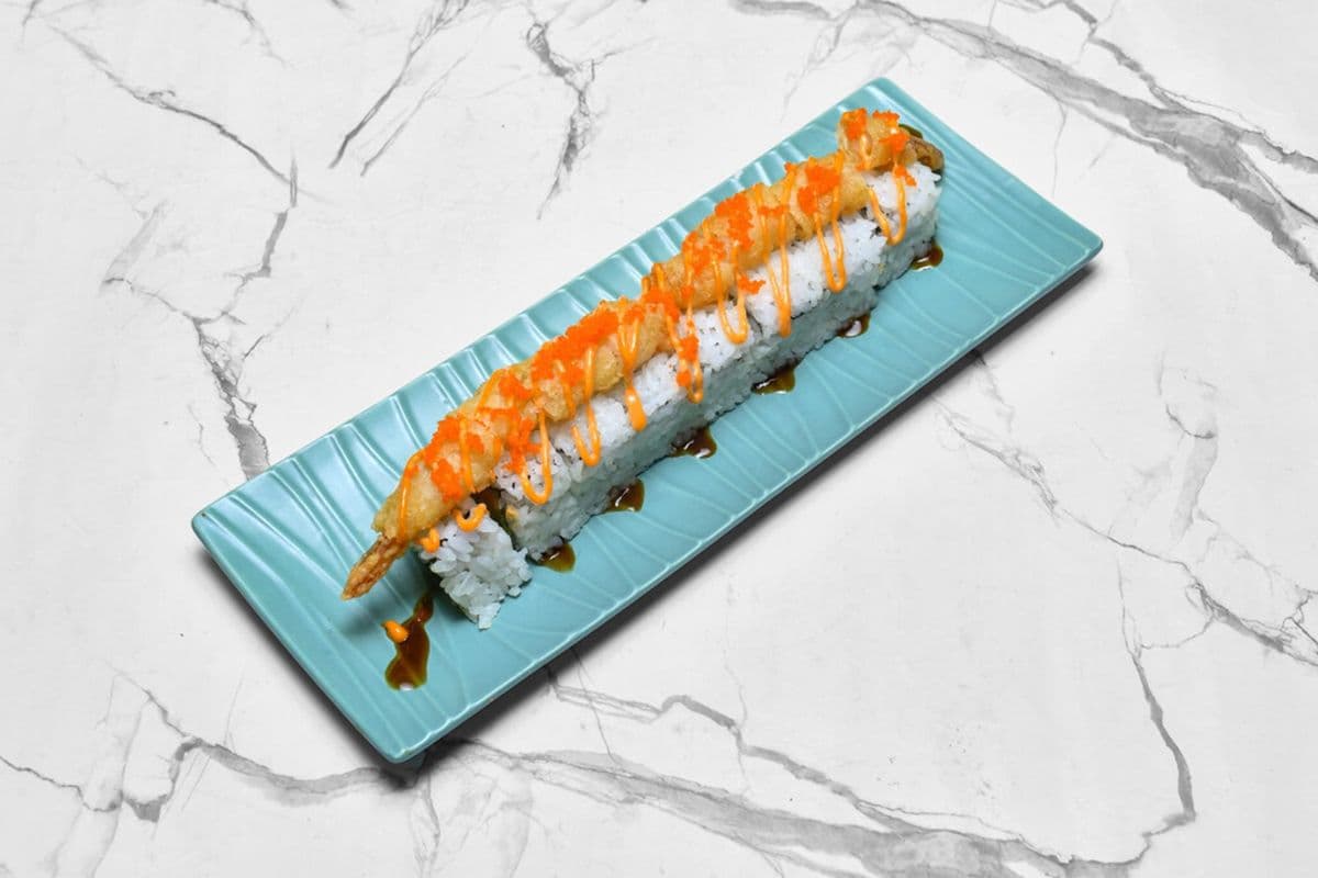 R31. Hachi Dragon Roll (8 Pcs)
