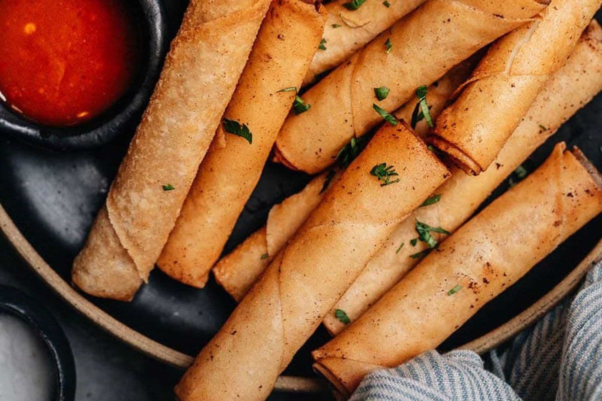 Chicken Spring Roll (2 pcs)