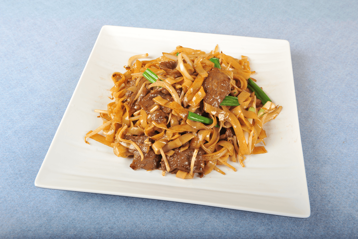 51A. Stir-Fried Beef Ho Fun with Bean Sprouts