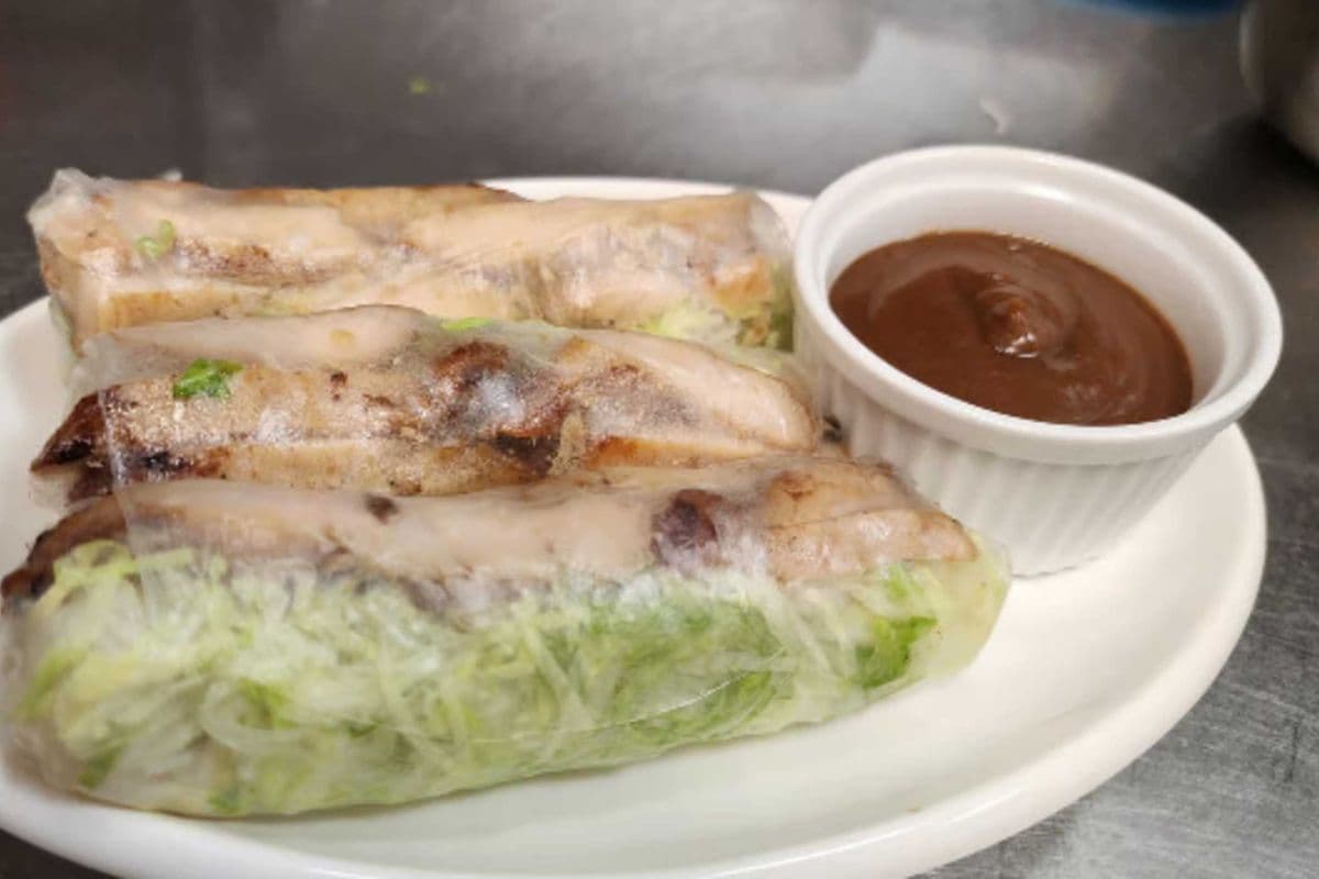 5. Grilled Beef , Chicken or Pork Salad Roll (3 Pcs)