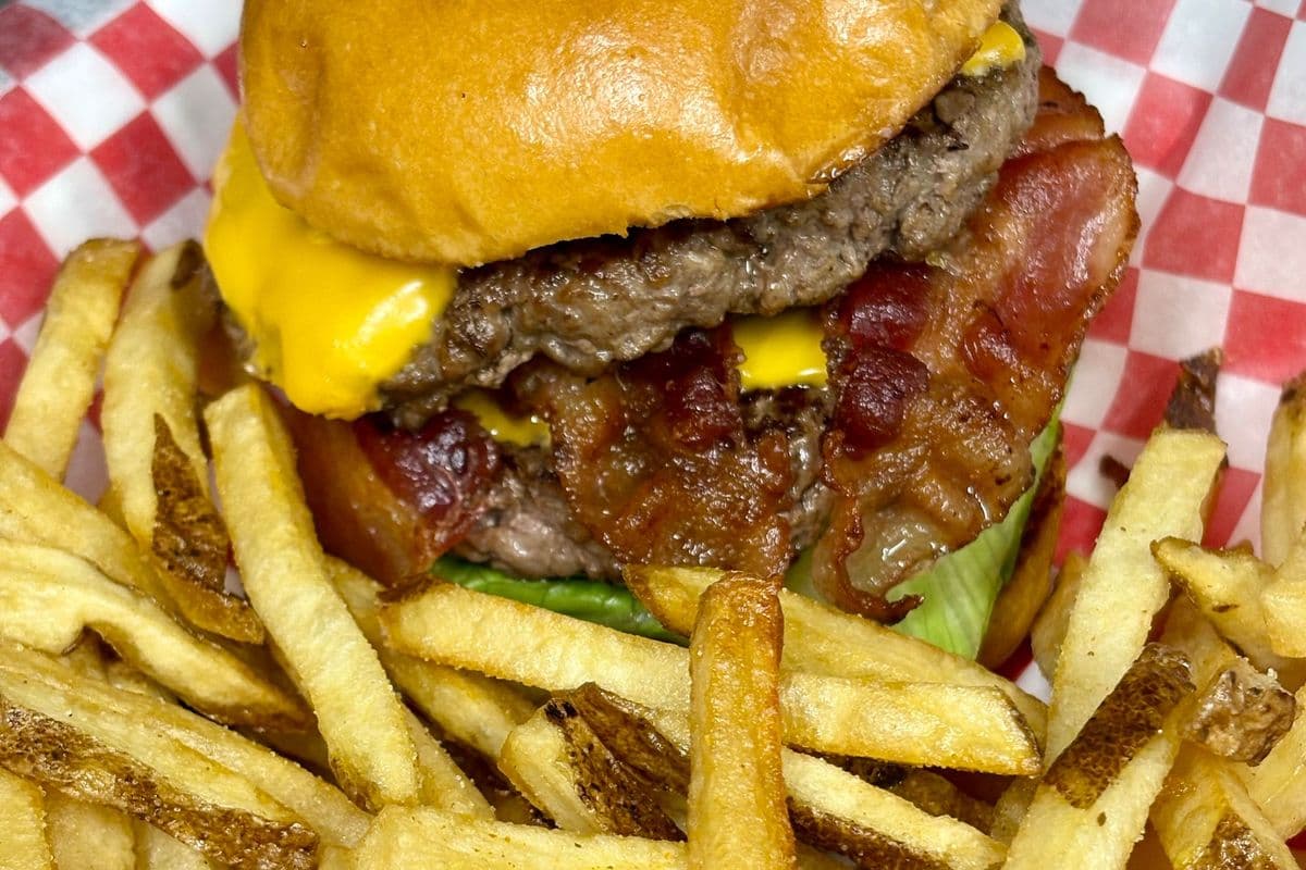 Traditional Burger