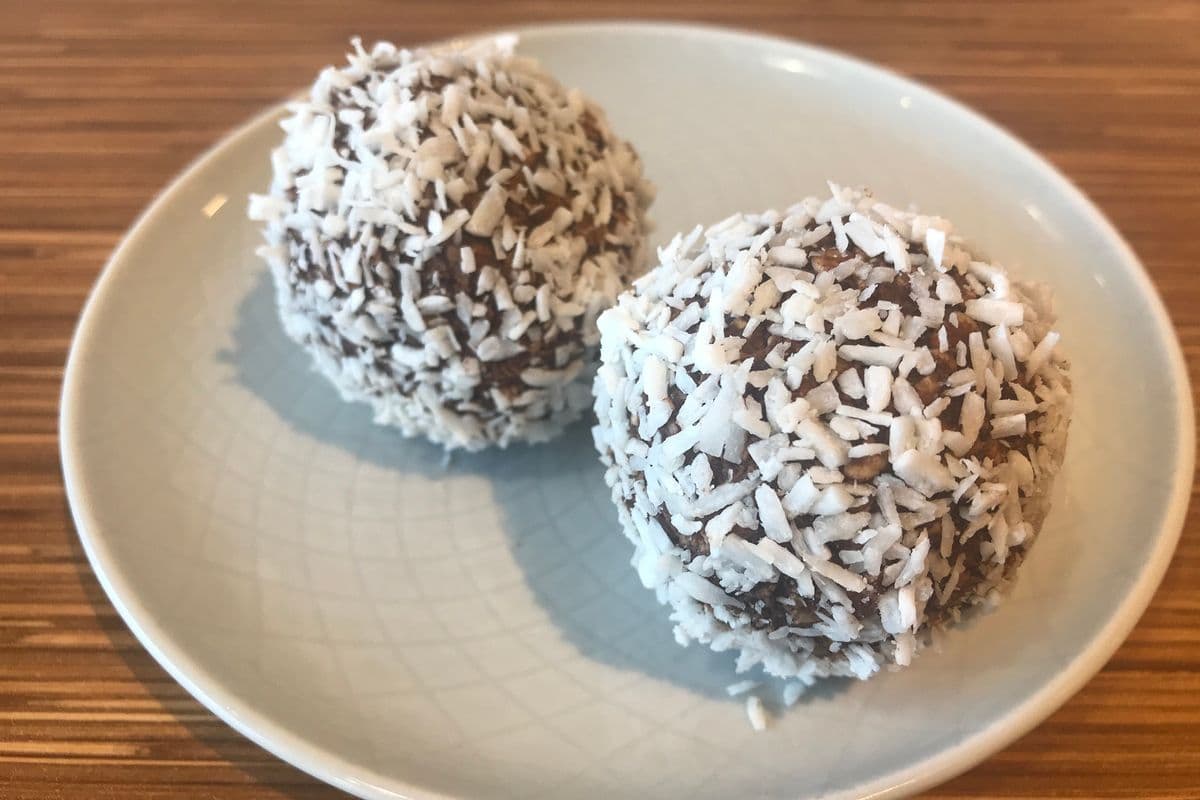 Swedish Kokosbollar - Oat Cocoa Energy Ball