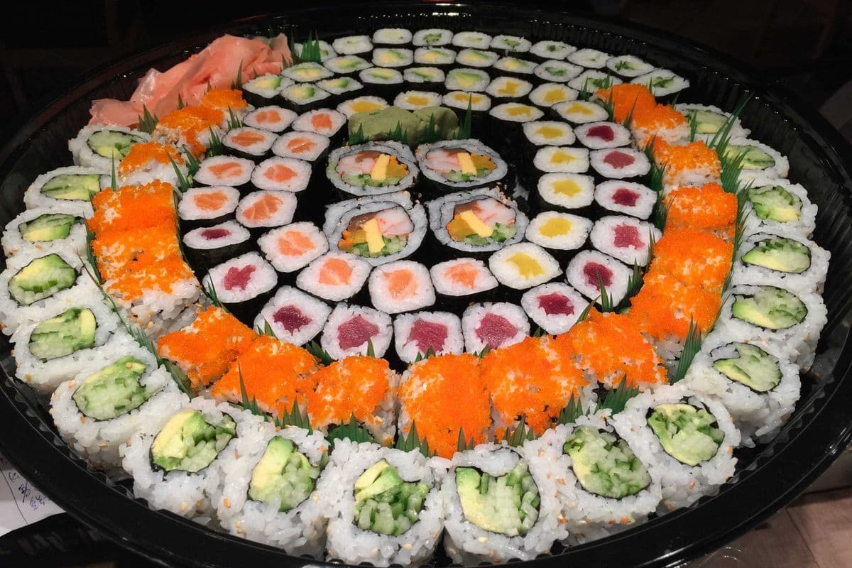 SC-16. Sushi and Maki Tray (80 pcs)