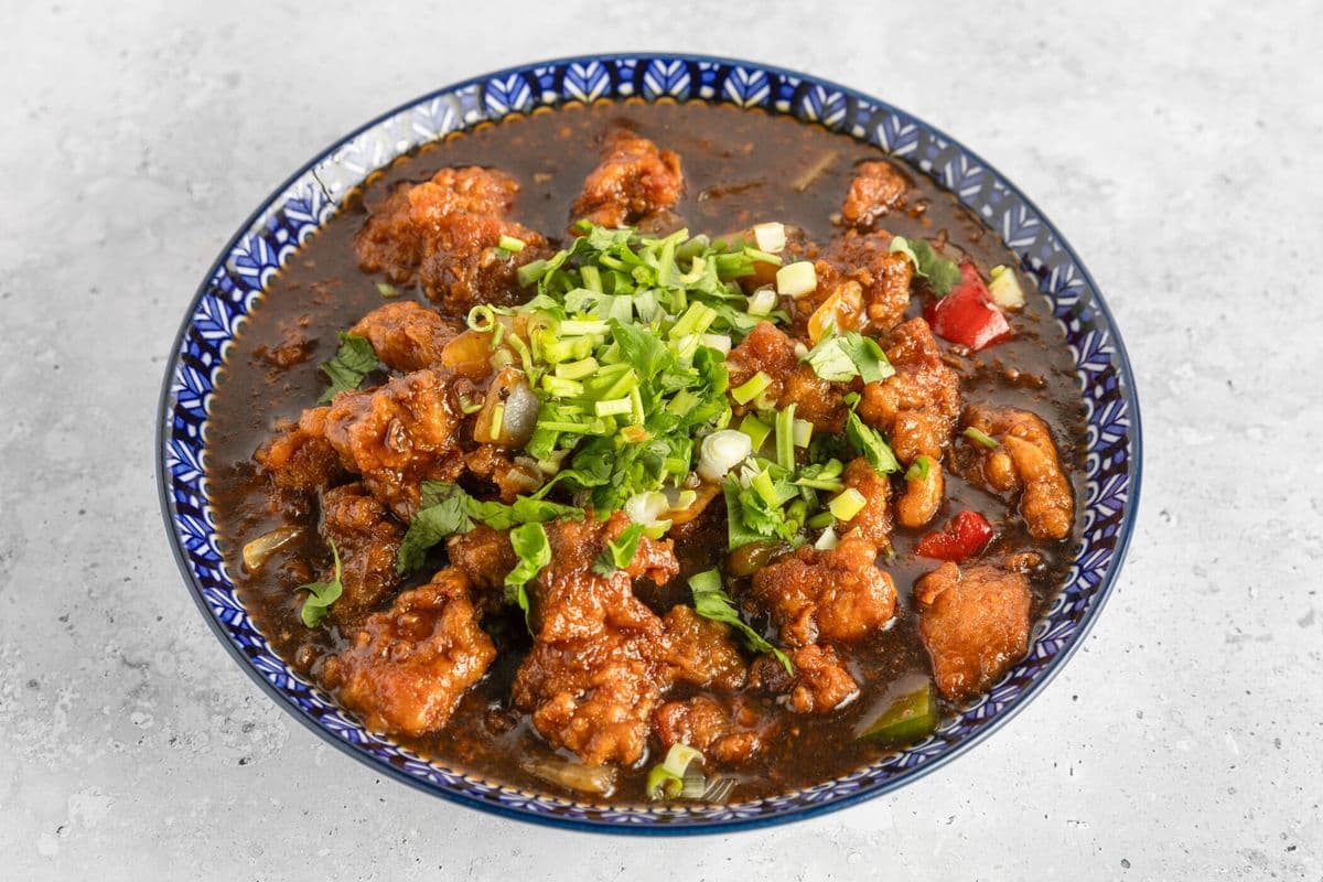 C1. Chilli Chicken Dry or Gravy with side white rice