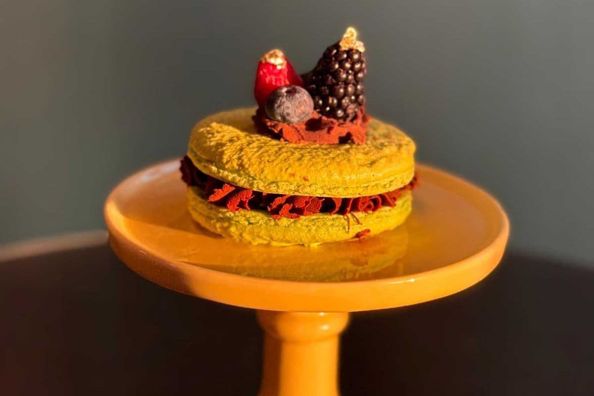 Macaron Cake