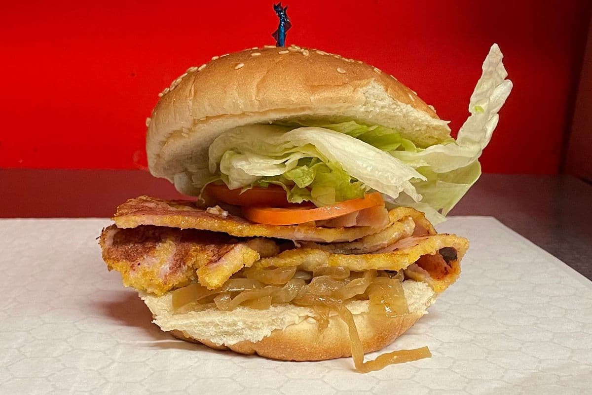 Peameal on a Bun