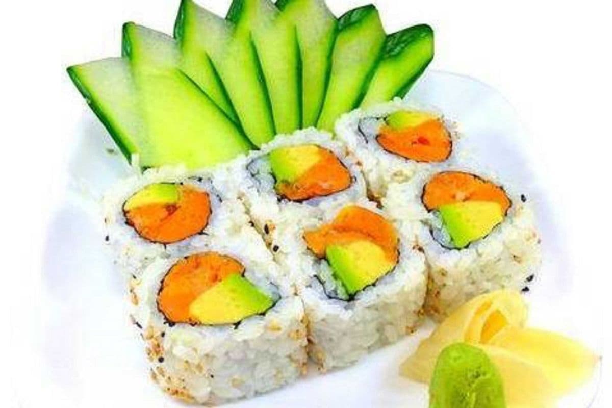 Yam & Avocado Roll (8pcs)