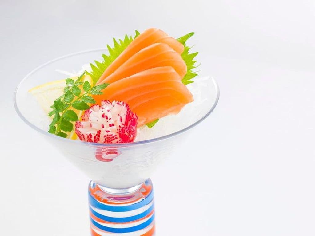 Salmon Sashimi (5 pcs)