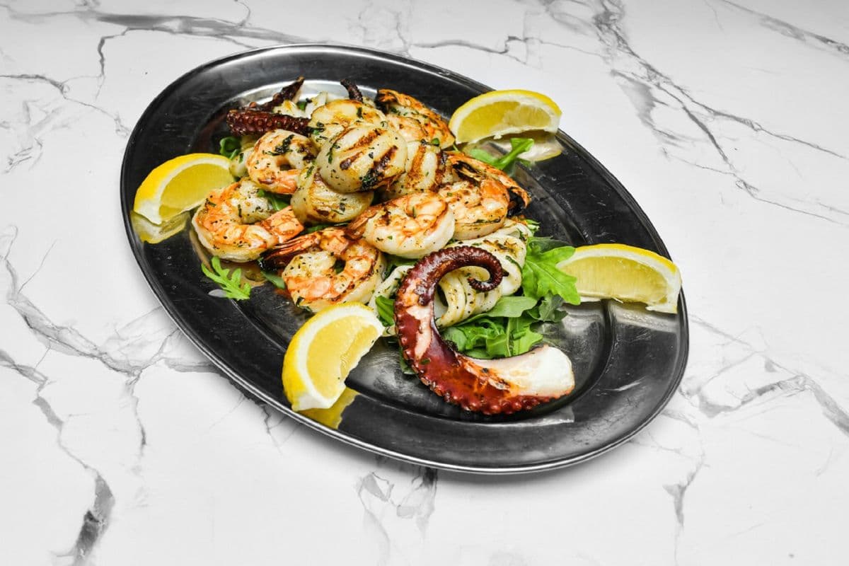 GRILLED SEAFOOD PLATTER for 2