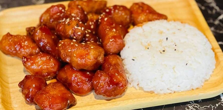 W17. General Tao chicken special