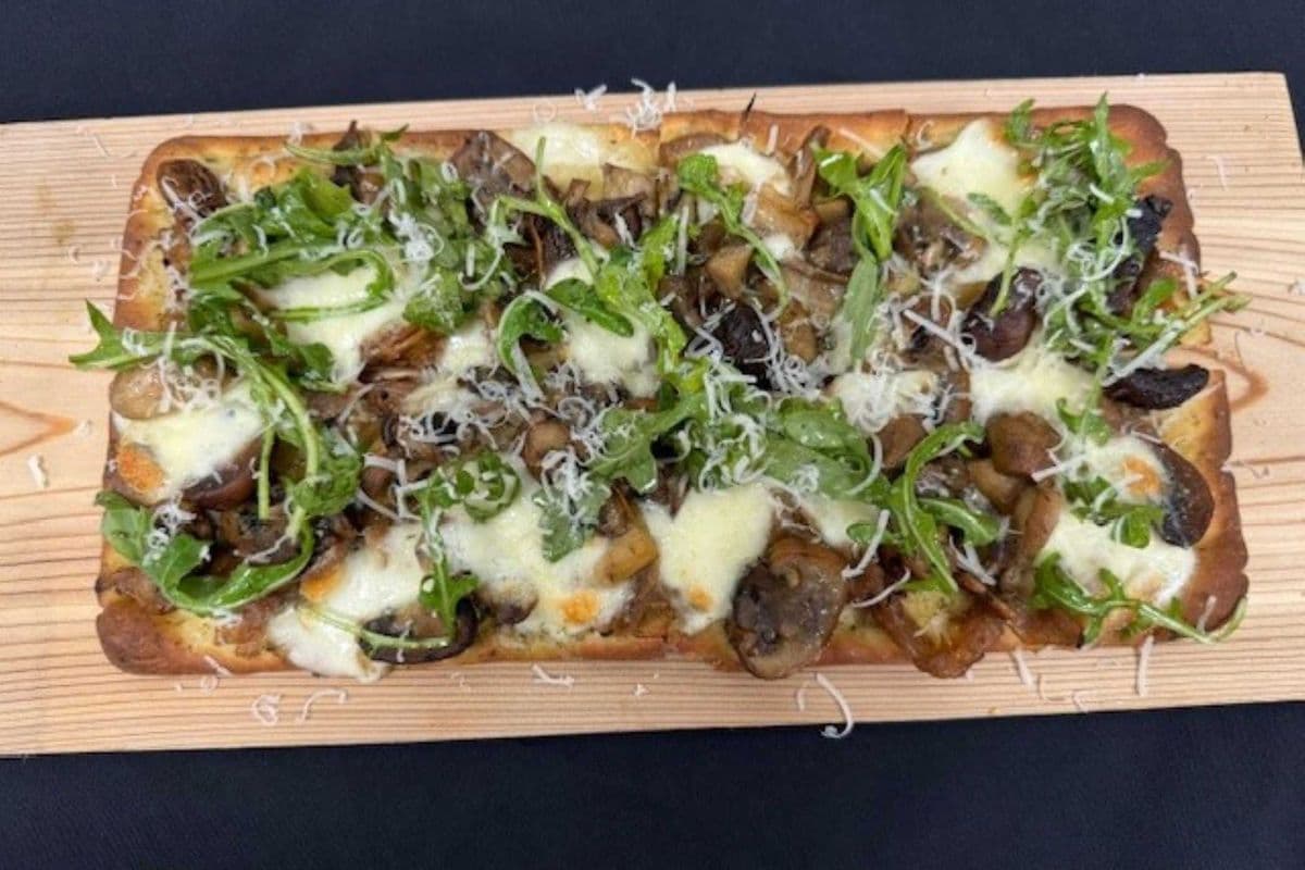 Mushroom flat bread
