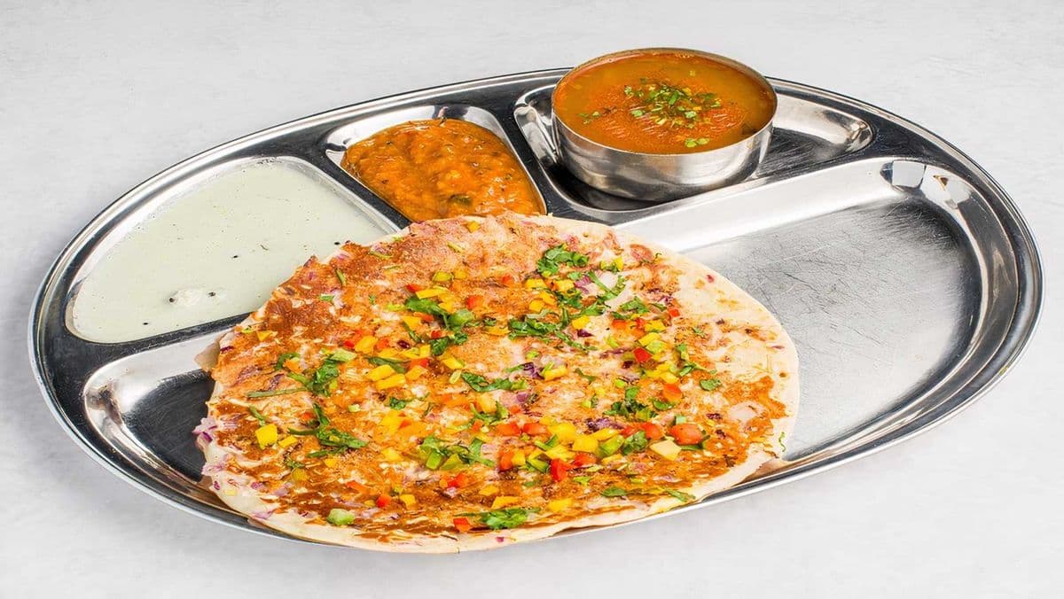 Onion Chilli Utthapam