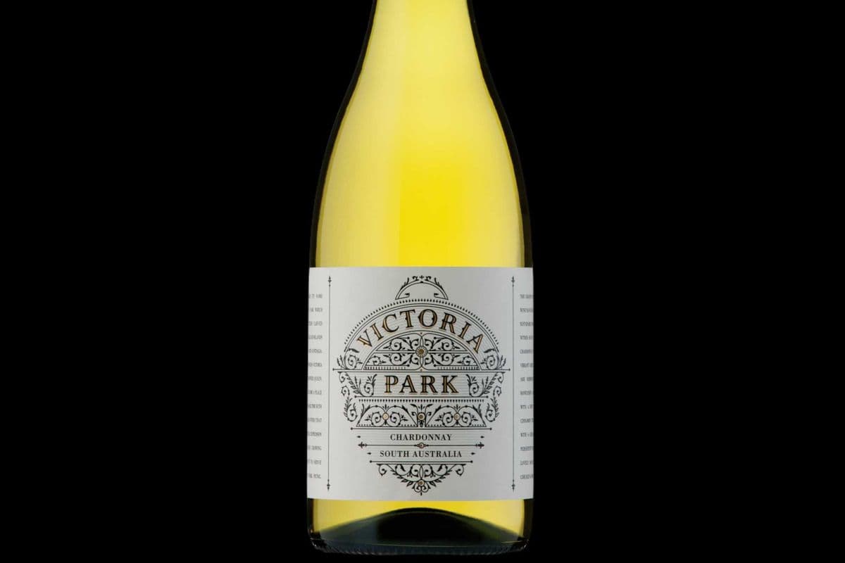 Victoria Park Chardonnay (Australia) (1 x 750 ml)