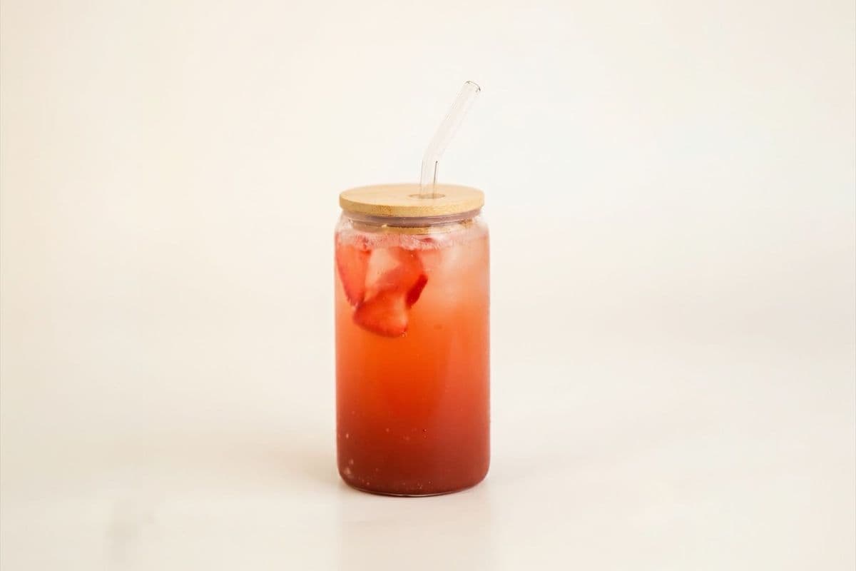 Strawberry Fizz Mojito