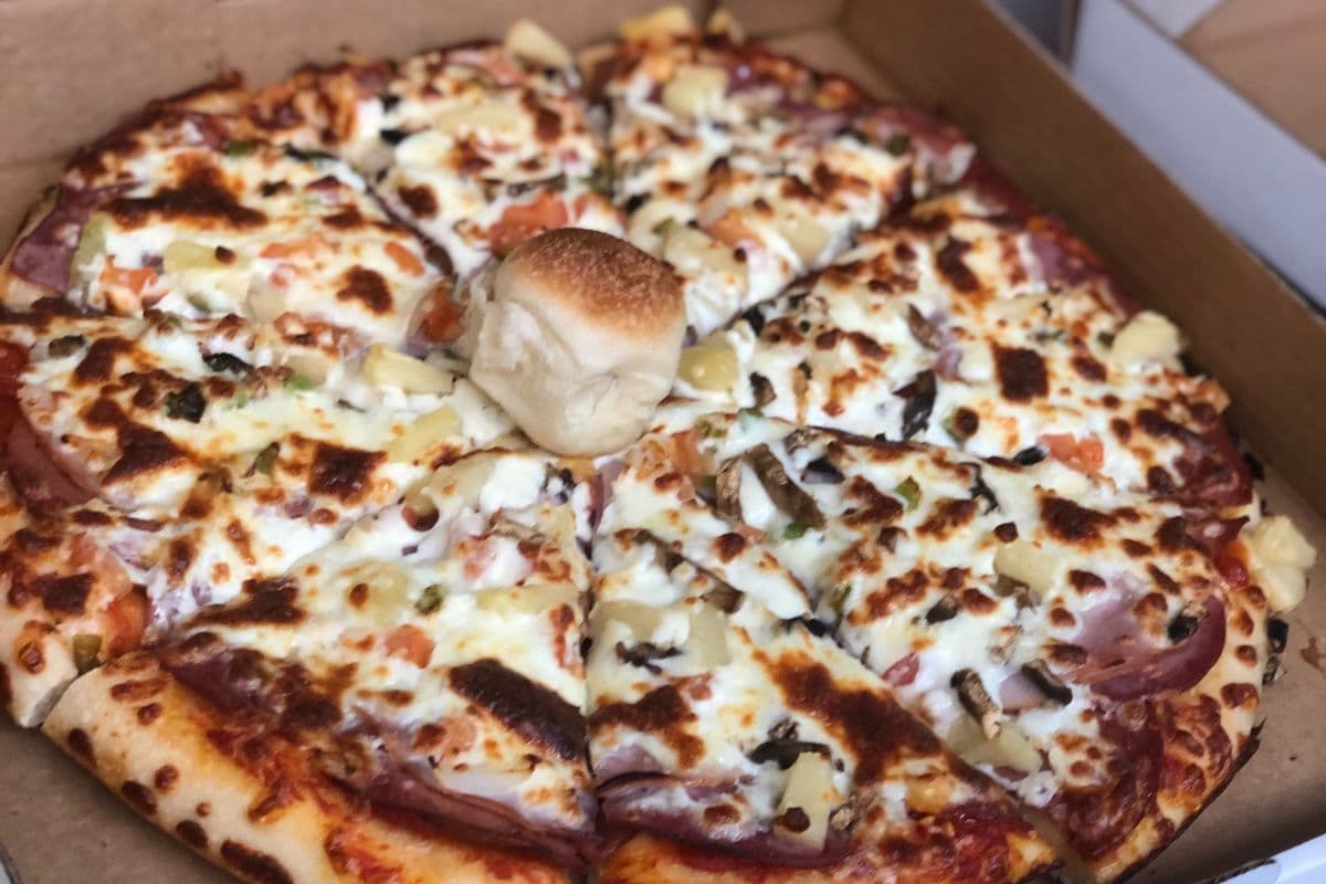 14" Super Pizza