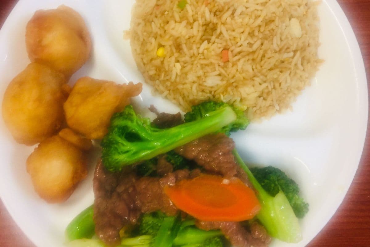 Combo No 7. Chicken Fried Rice, Beef Broccoli, and Chicken Balls (4 pcs)