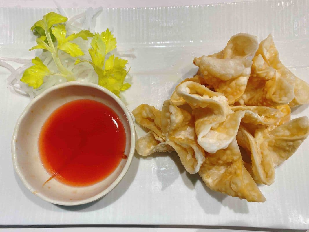 Cream Cheese Wonton (6Pcs) / 27 Wonton Fromage À La Crème (6Mcx)