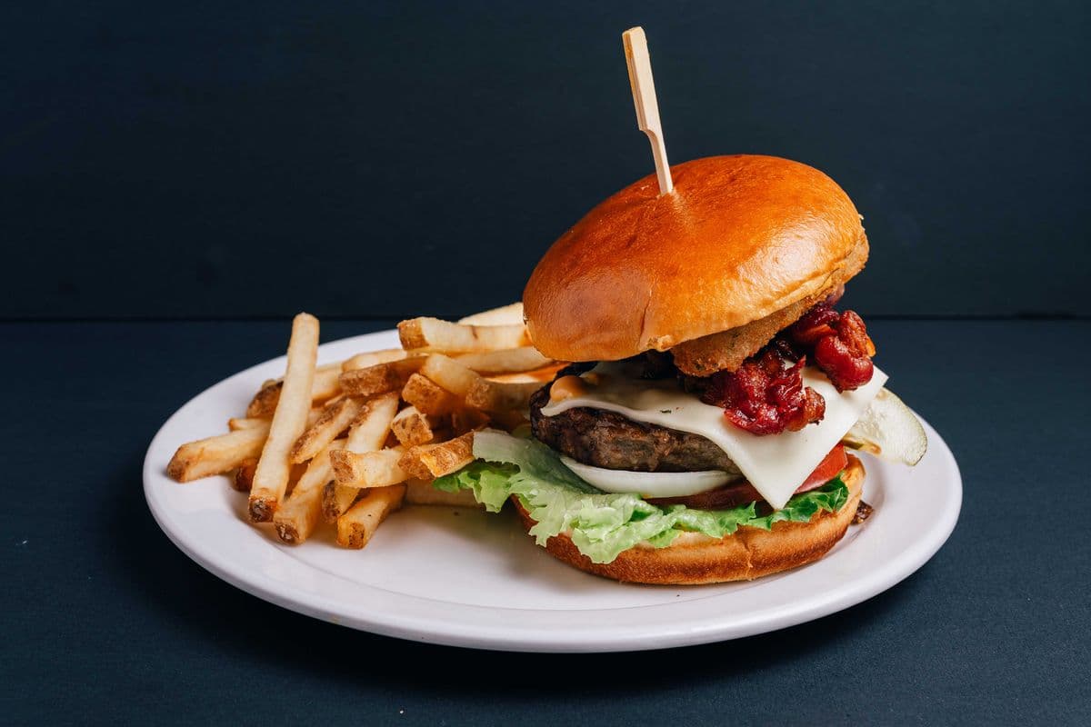 Ultimate Mozzarella Burger