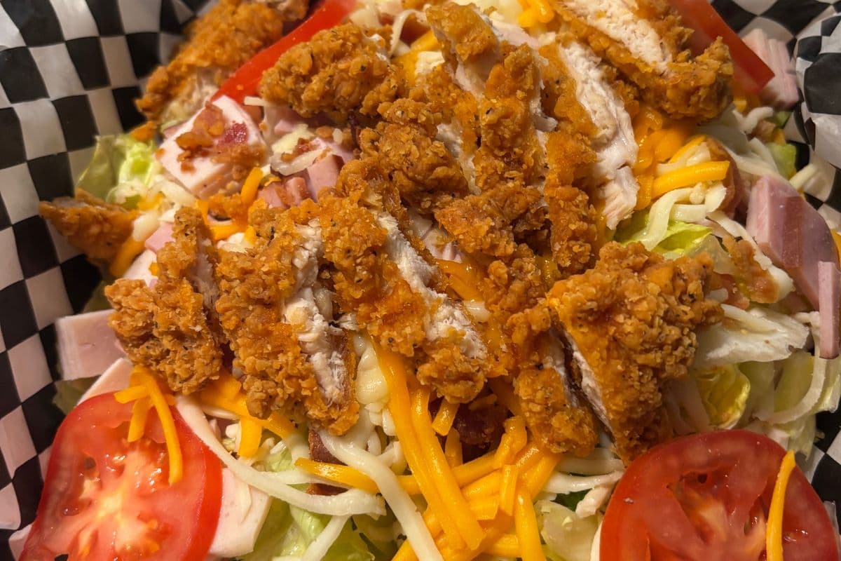 Crispy Chicken club salad