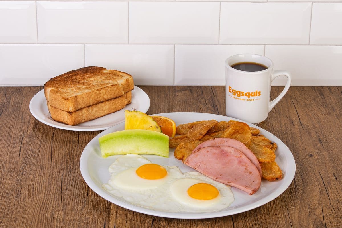 Deux oeufs avec choix d’accompagnement / Two Eggs with Choice of Side