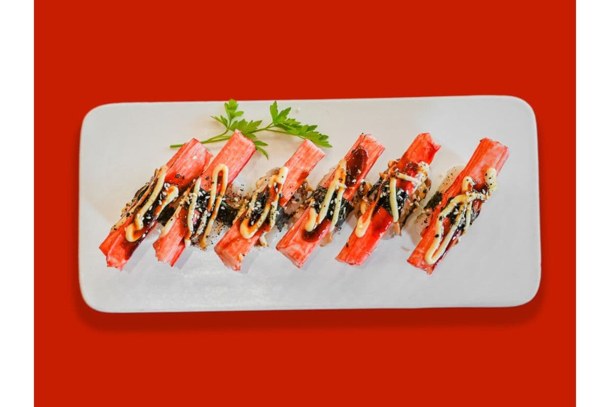 T4 Torched Crab Meat Sushi