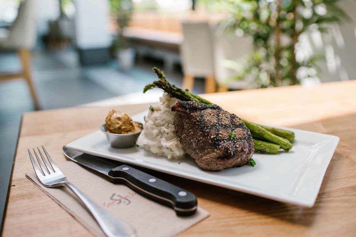 Certified Angus Beef sirloin (7 oz)