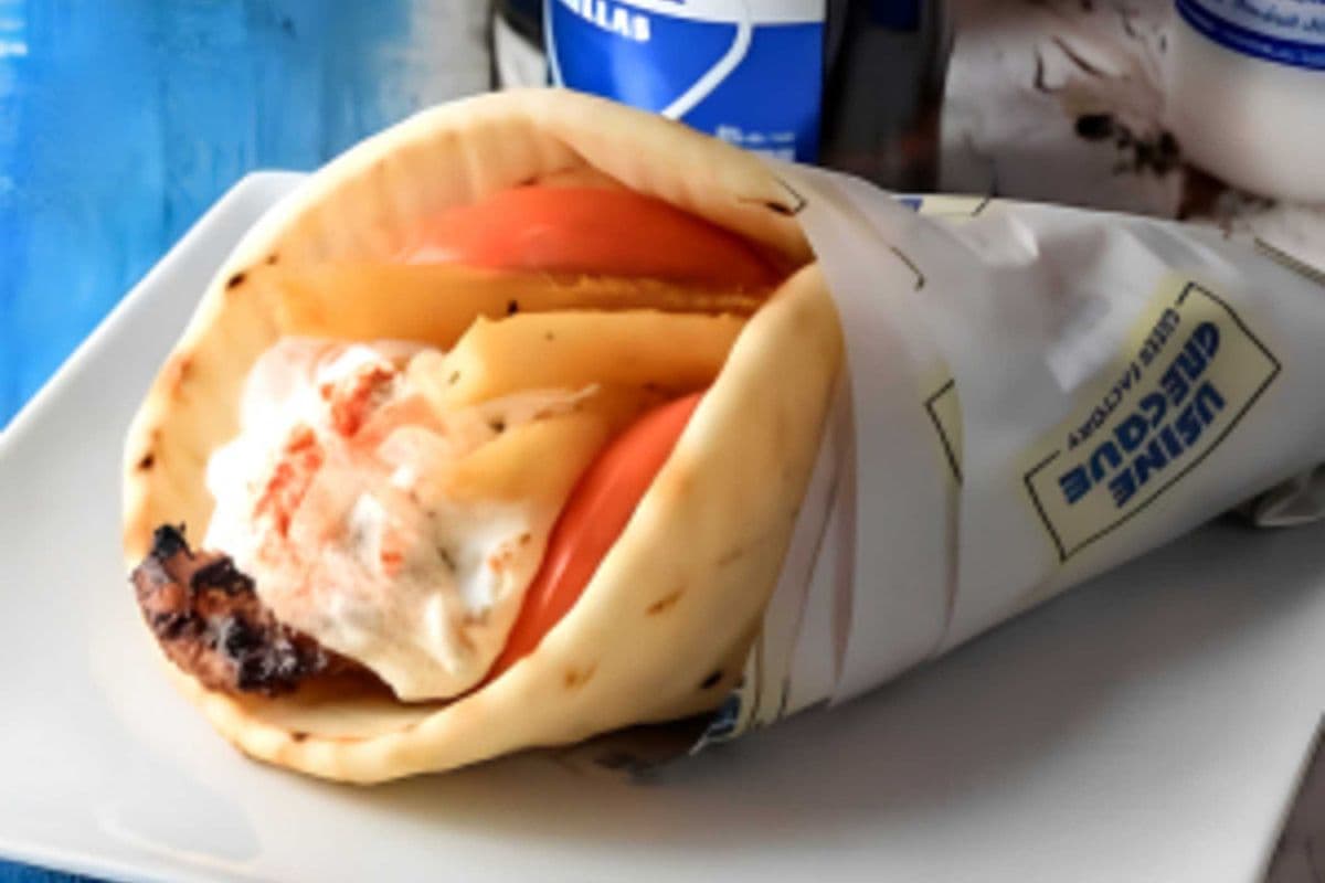 CHICKEN GYRO PITA