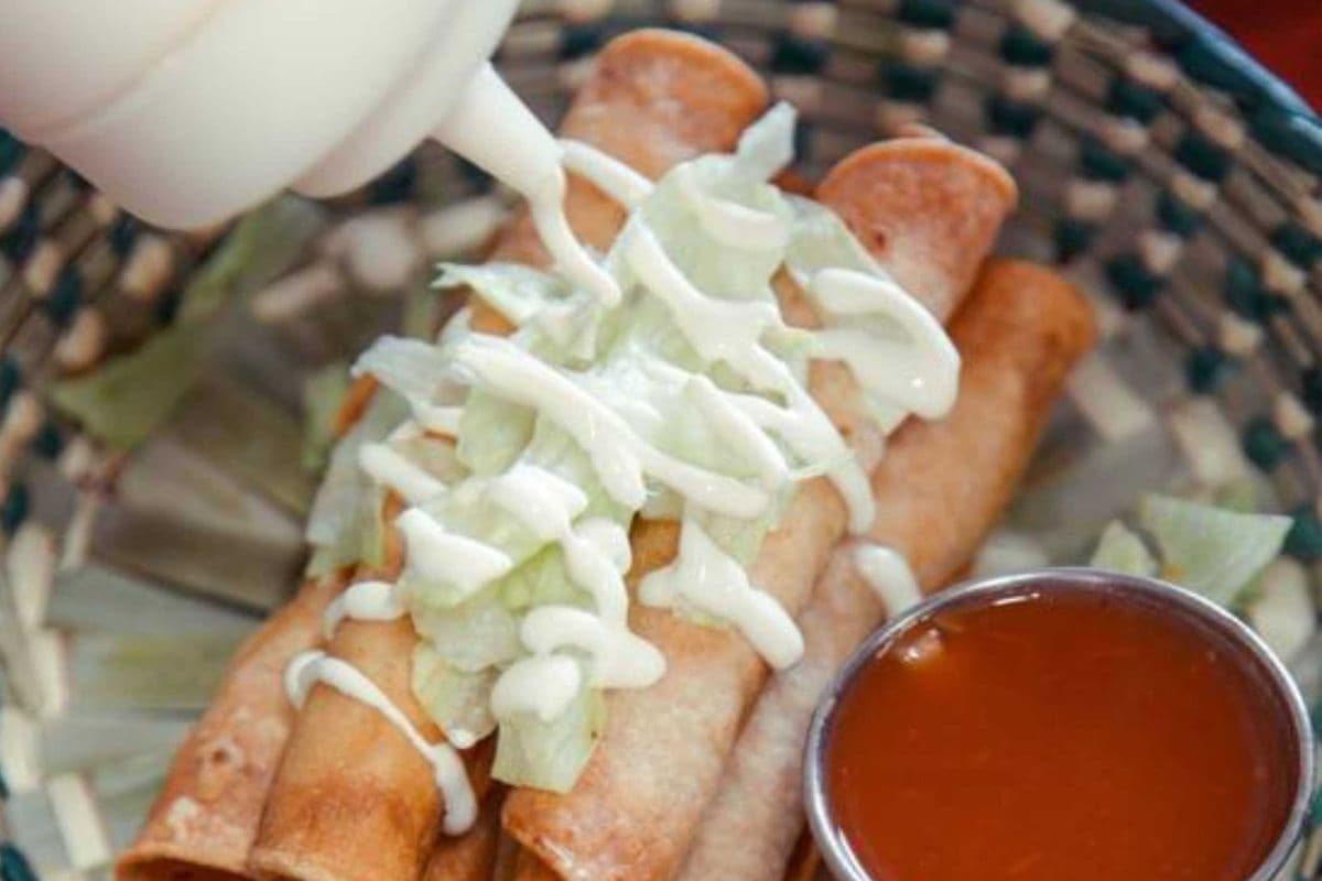 Flautas (Honduran Style Taquitos) (3 pcs)