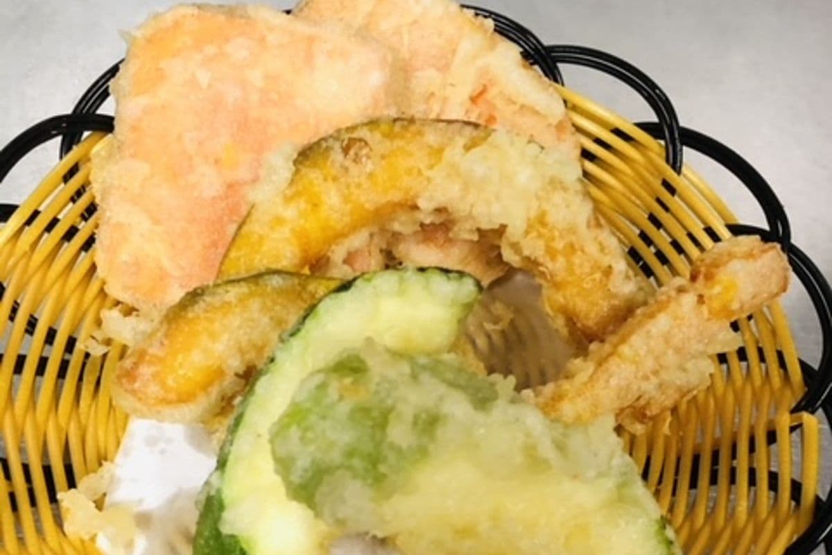Vegetable Tempura (6 pcs)