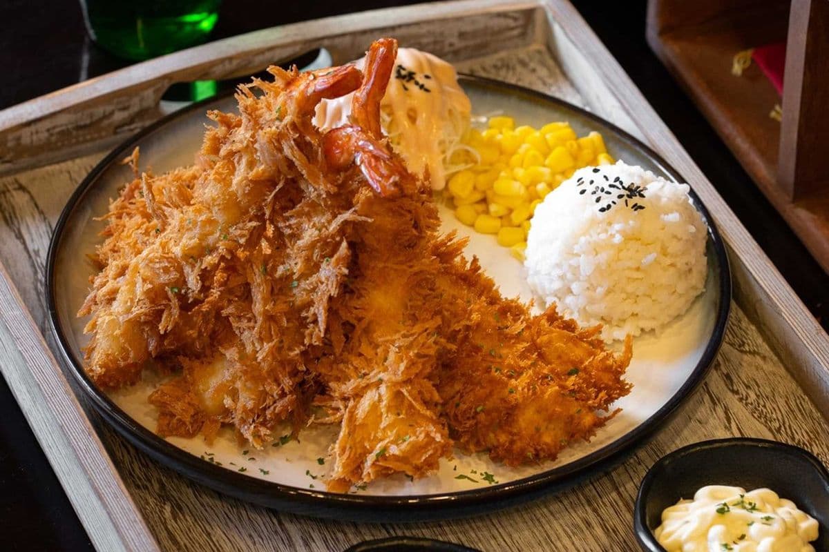 Everything Set A (Fried Shrimp, Fish and Pork)
