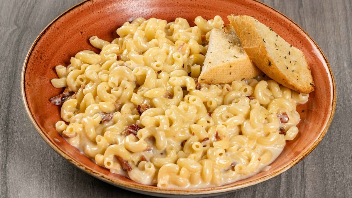 Smoked Bacon Macaroni and Cheese