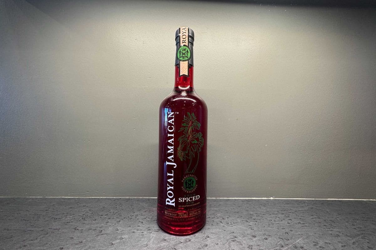 Royal Jamaican Spiced Rum (1 x 750 ml)