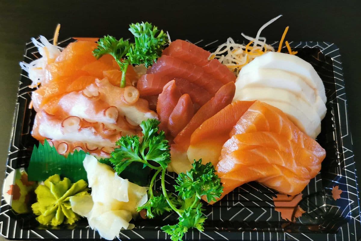 Assorted Sashimi 24 pcs