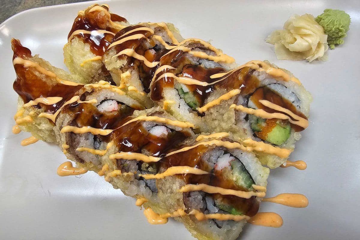 P24. Surf & Turf Roll (deep fried)