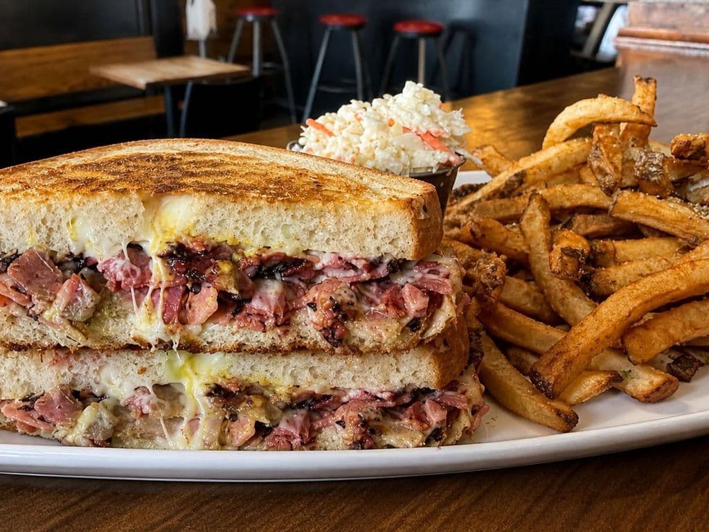*GRILLED CHEESE VIANDE FUMÉE ET FRITES