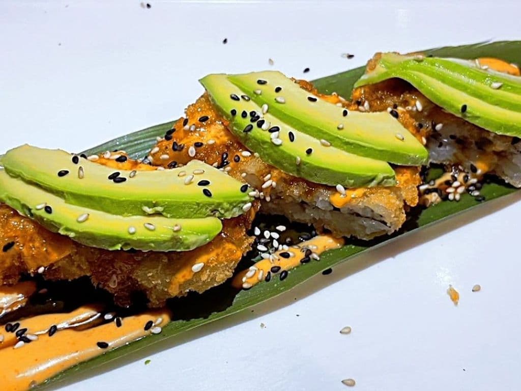 Avocado Pizza(9 pcs)