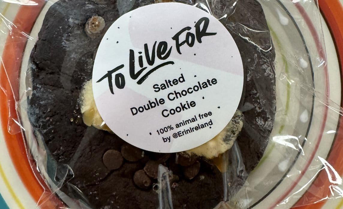 Double Chocolate Cookie with Marshmallow (V)