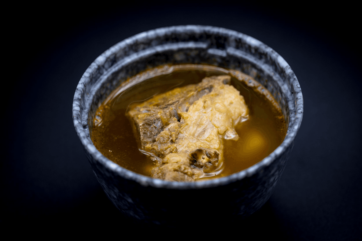 201.Soupe épicée au porc