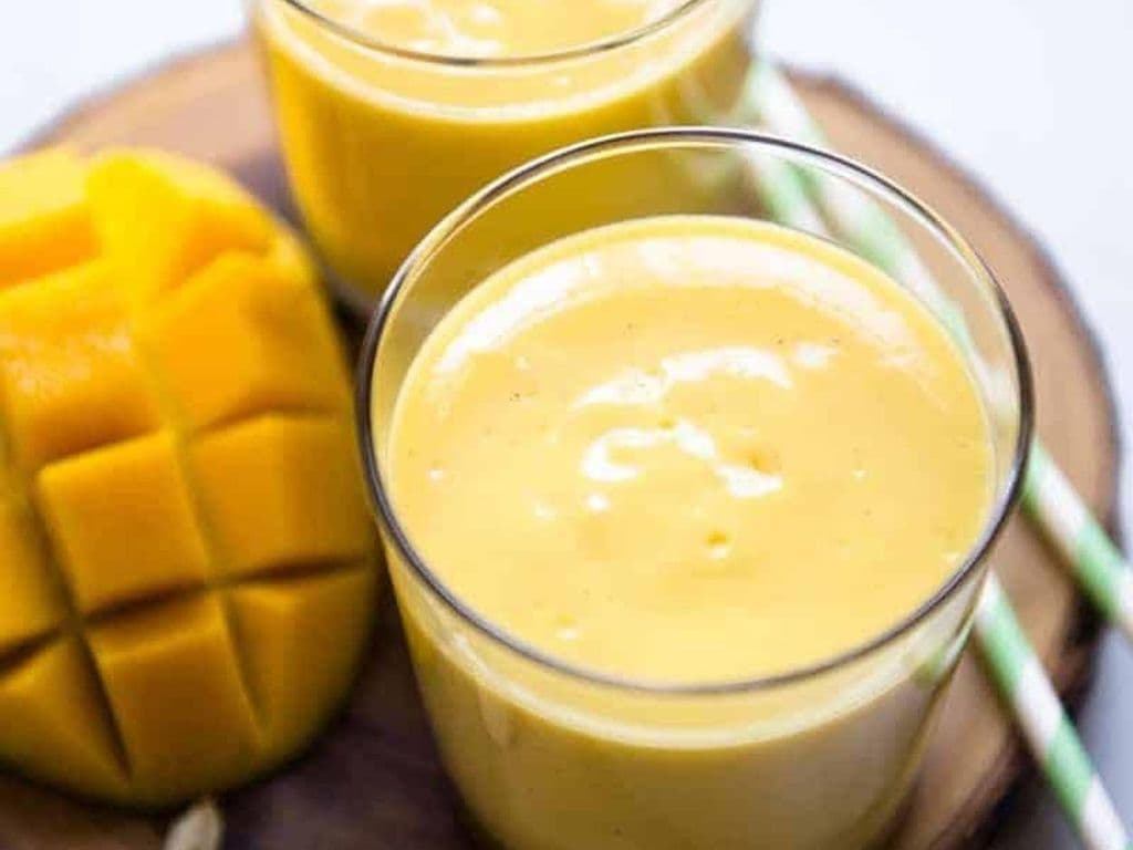 Mango lassi