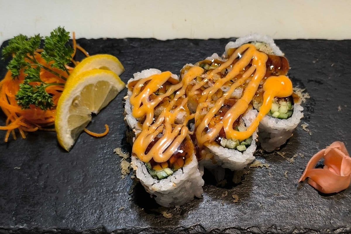 Crispy Salmon R (6 pcs)