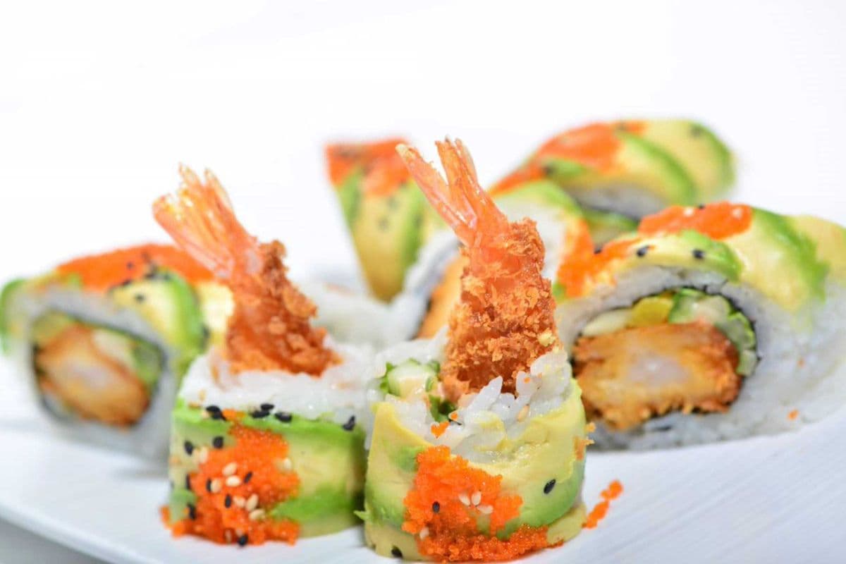 W23. Rouleau d'hiver (8 mcx) / Winter Roll (8 pcs)