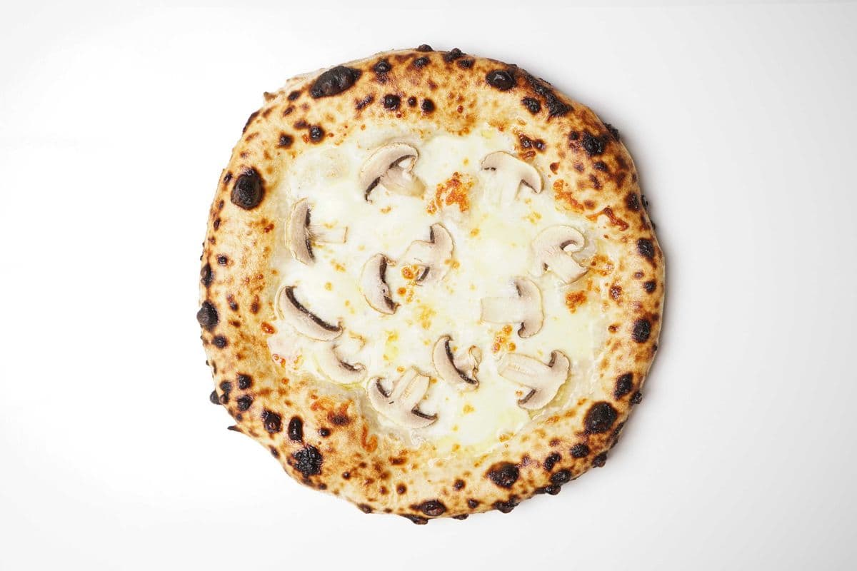 18" Funghi Alfredo Pizza