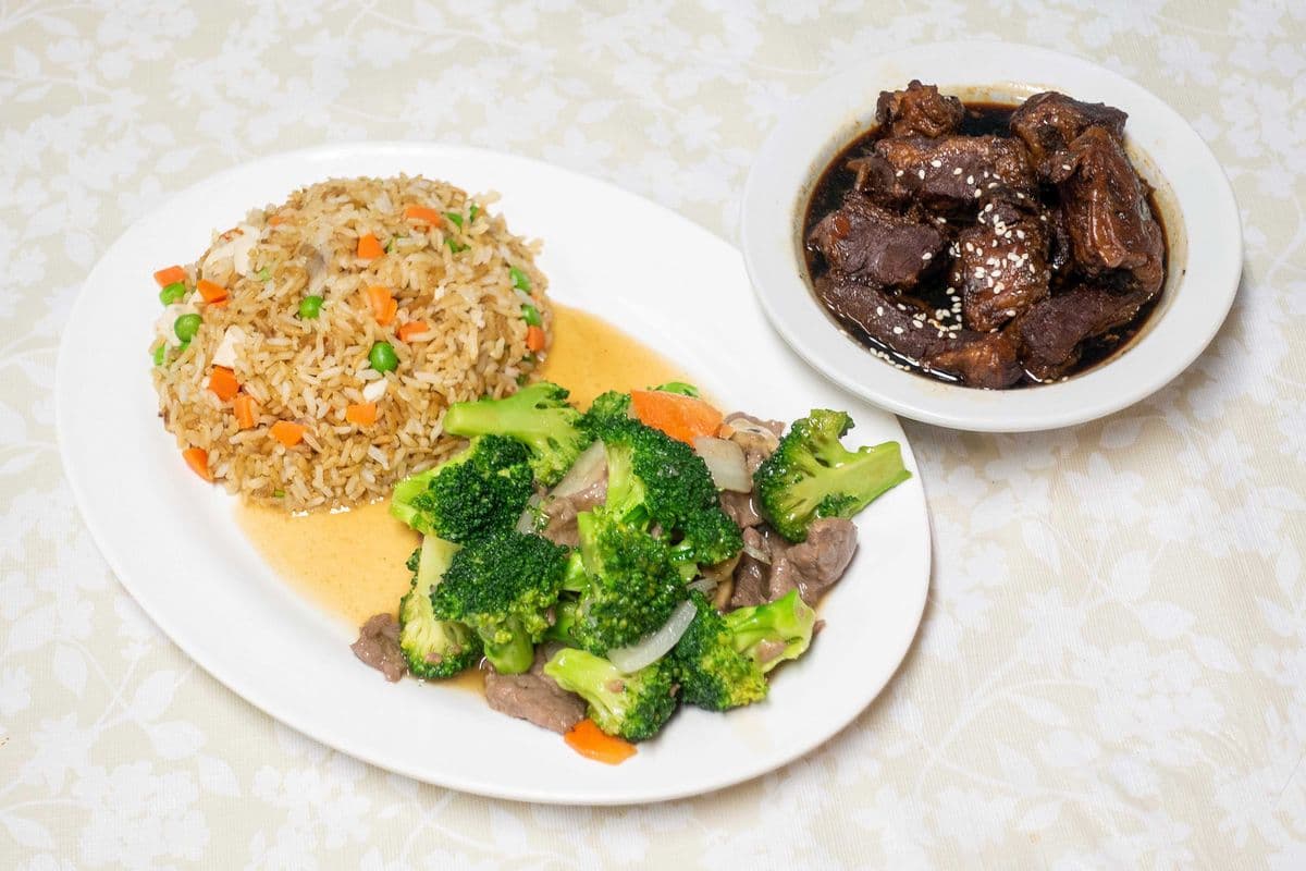 (8) Spring Rolls or Egg Roll Beef Broccoli Honey Garlic Ribs Chicken Fried Rice