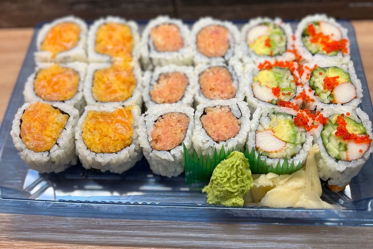 92. Roll Set D (18 Pcs)