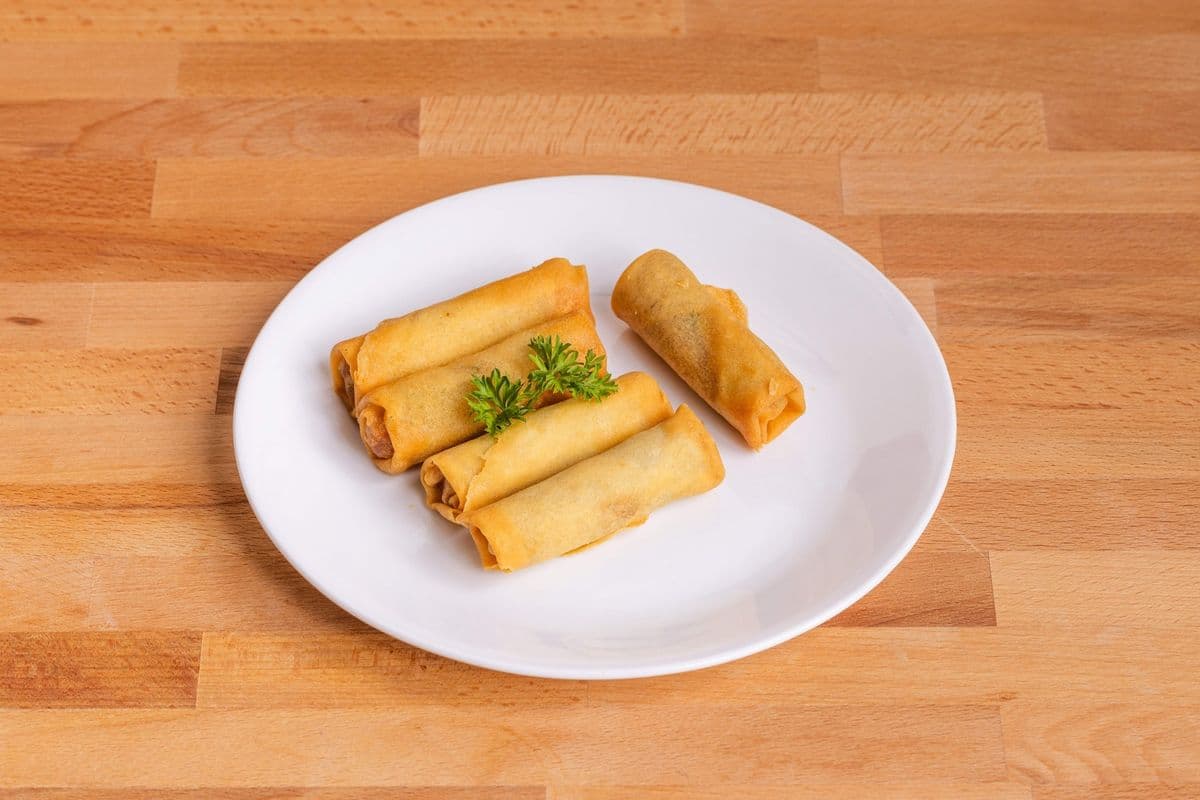 Vegetable Spring Rolls (4 pcs)