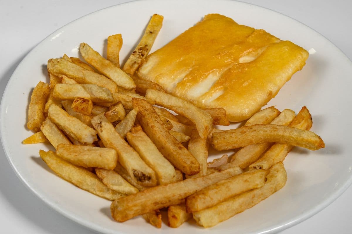 Halibut Fish and Chips (950 Cal)