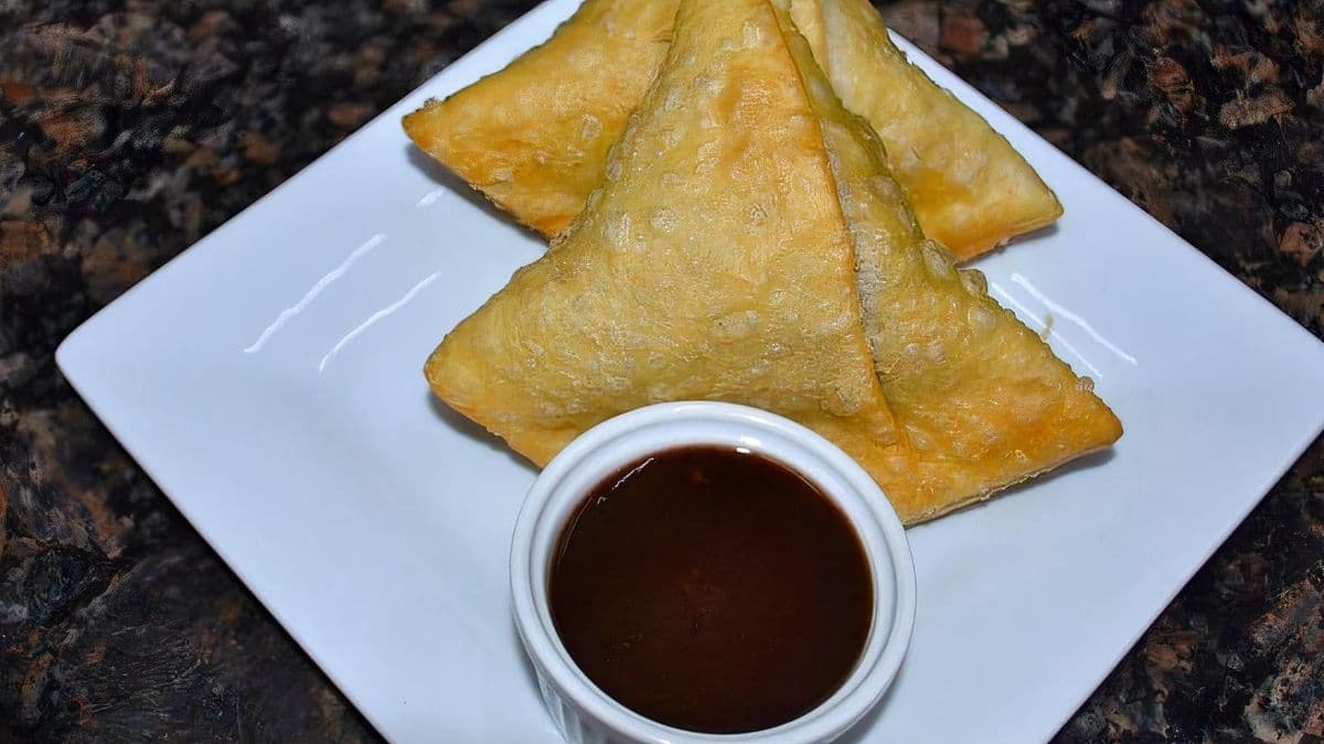 Vegetarian Samosa (2 pcs)