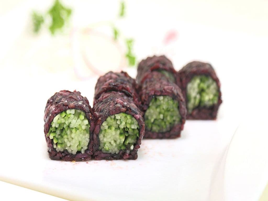 87B brown rice cucumber roll