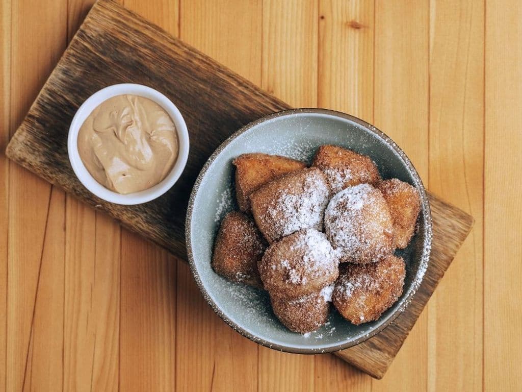 tiramisu donuts